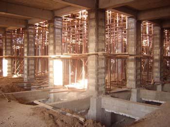 混凝土外包型鋼加固技術